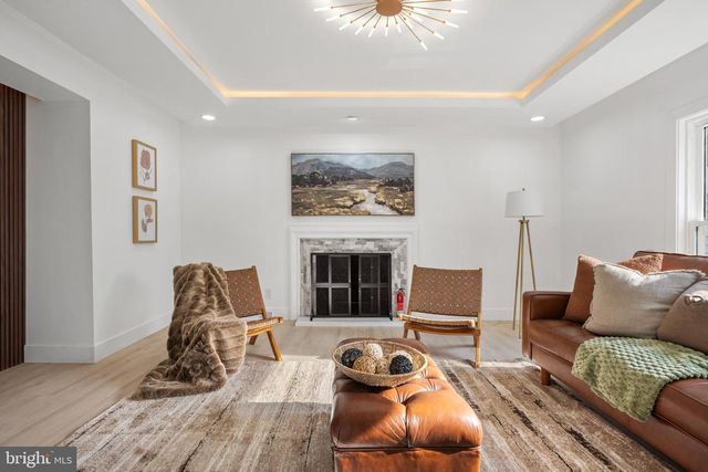 301 HIALEAH DR, Cherry Hill, NJ 08002