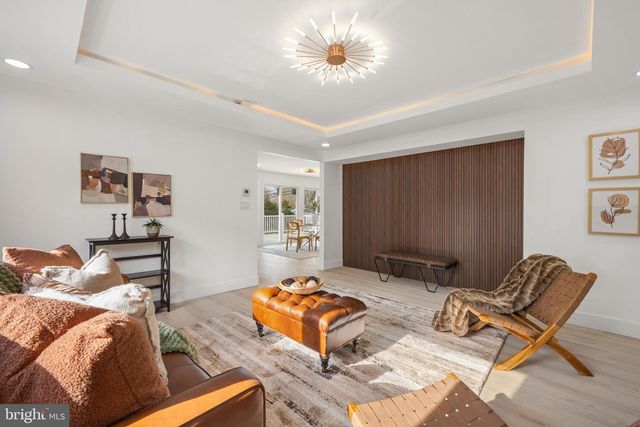 301 HIALEAH DR, Cherry Hill, NJ 08002