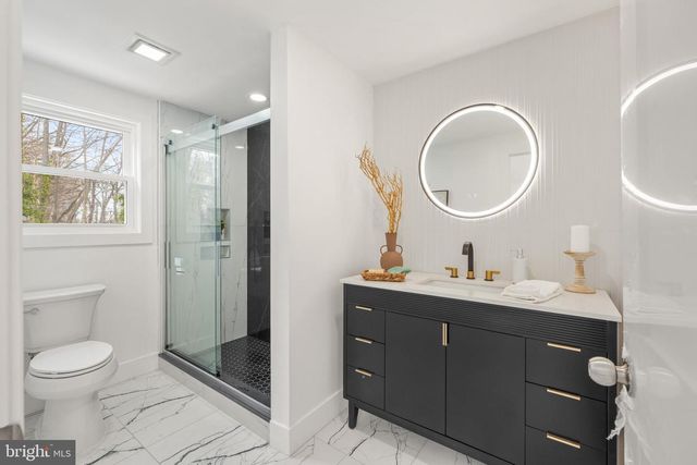 301 HIALEAH DR, Cherry Hill, NJ 08002