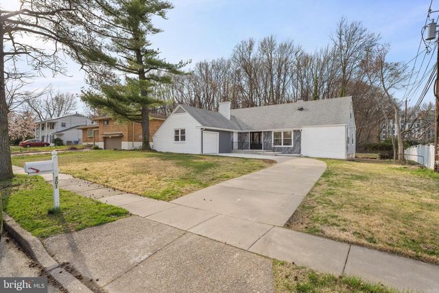 301 HIALEAH DR, Cherry Hill, NJ 08002