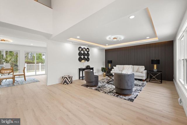 301 HIALEAH DR, Cherry Hill, NJ 08002