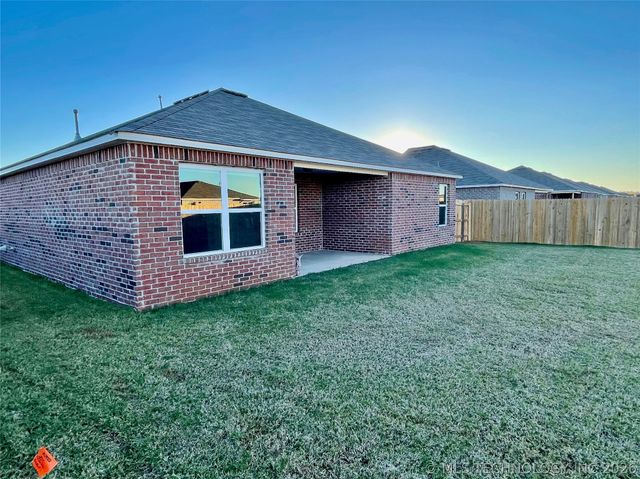 8501 E 162nd Street S, Bixby, OK 74008