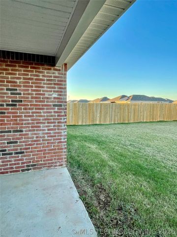 8501 E 162nd Street S, Bixby, OK 74008