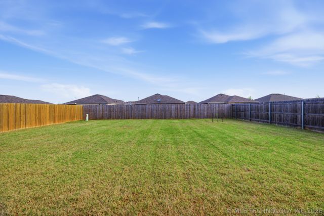 8501 E 162nd Street S, Bixby, OK 74008