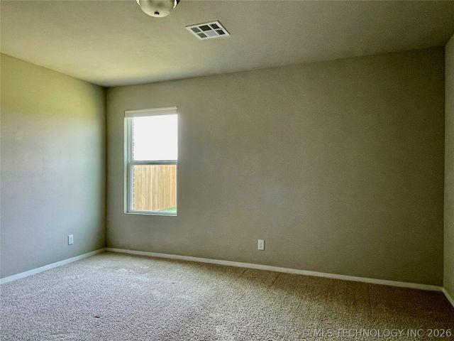 8501 E 162nd Street S, Bixby, OK 74008