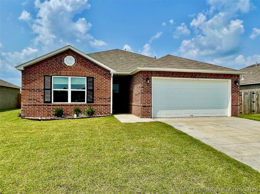 8501 E 162nd Street S, Bixby, OK 74008