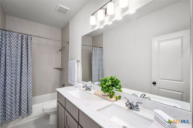 634 Meade Street, New Braunfels, TX 78132