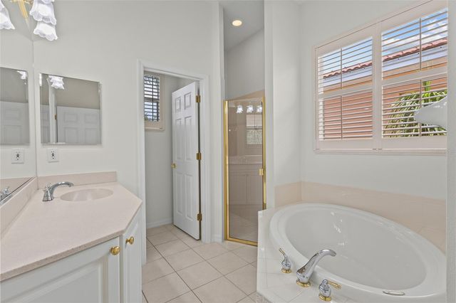 125 RIO TERRA, Venice, FL 34285