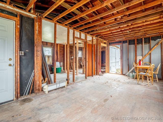 324 E Crisler, Mcalester, OK 74501