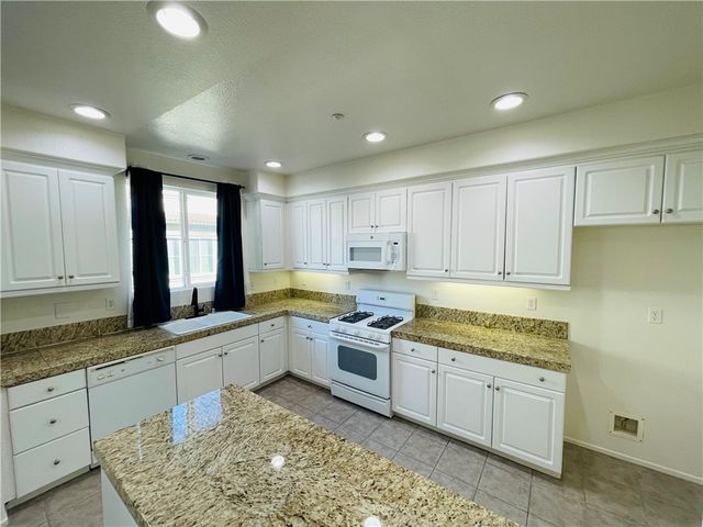 33590 Willow Haven Lane 102, Murrieta, CA 92563