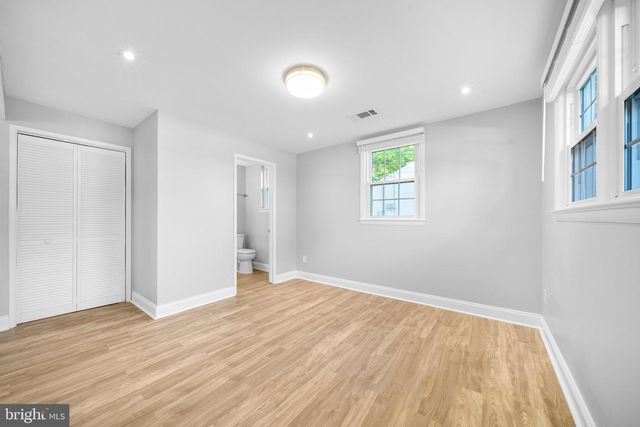 14711 CARLBERN DR, Centreville, VA 20120