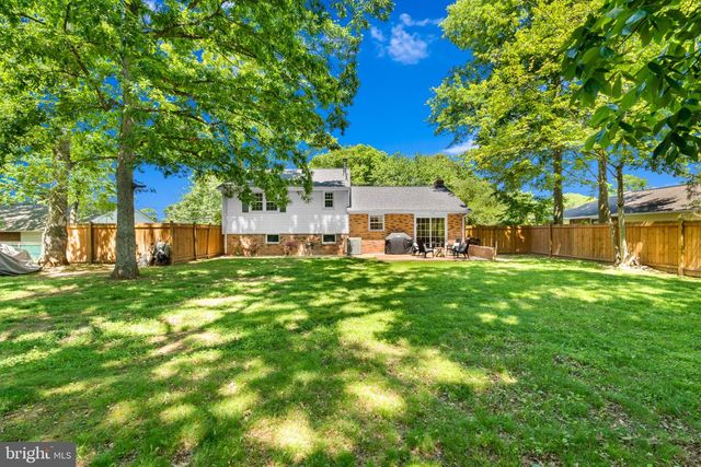 14711 CARLBERN DR, Centreville, VA 20120