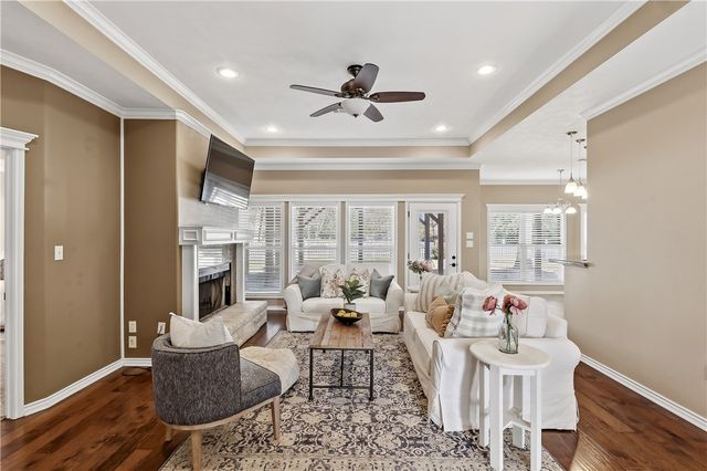 22 Golfview Drive, Hilltop Lakes, TX 77871