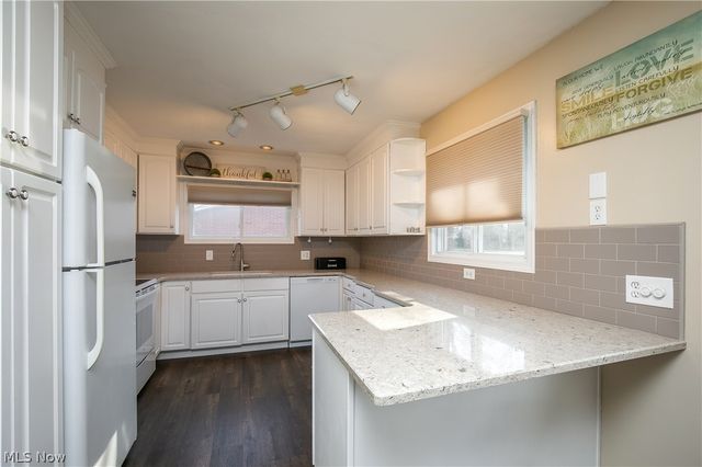 1006 Marquardt Avenue NW, North Canton, OH 44720