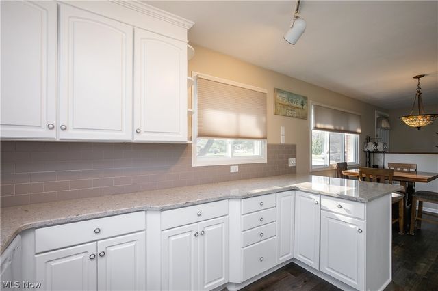 1006 Marquardt Avenue NW, North Canton, OH 44720