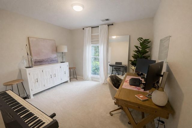 326 Chestnut Lane, Versailles, KY 40383