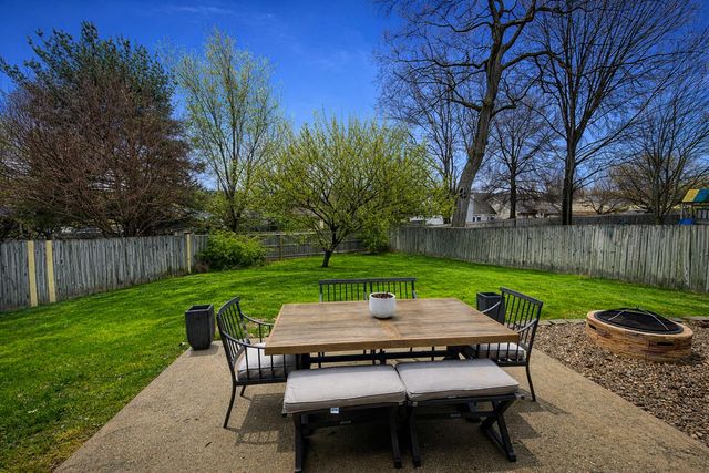 326 Chestnut Lane, Versailles, KY 40383