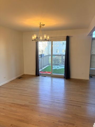 610 Daisy Lane, Roselle, IL 60172