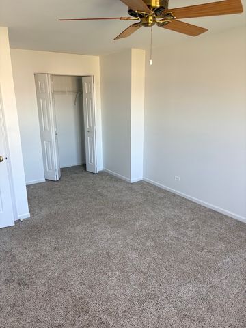 610 Daisy Lane, Roselle, IL 60172