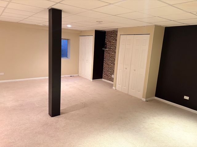 610 Daisy Lane, Roselle, IL 60172