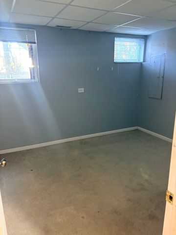 610 Daisy Lane, Roselle, IL 60172