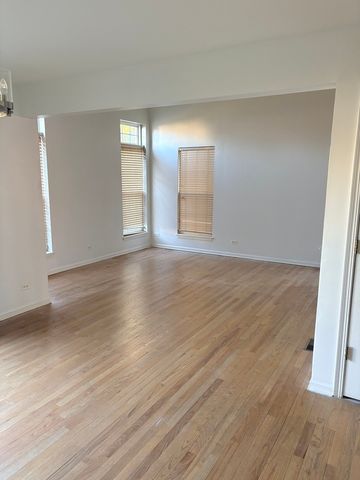 610 Daisy Lane, Roselle, IL 60172