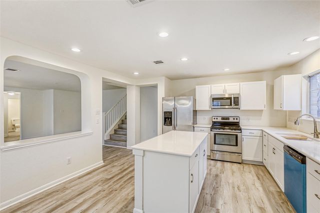 113 Silver Lace LN, Round Rock, TX 78664