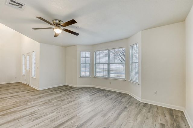 113 Silver Lace LN, Round Rock, TX 78664