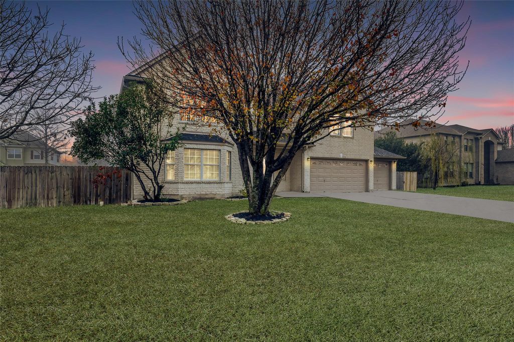 113 Silver Lace LN, Round Rock, TX 78664