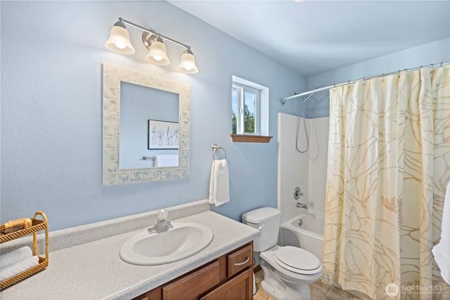 21263 Nordby Drive NW, Poulsbo, WA 98370