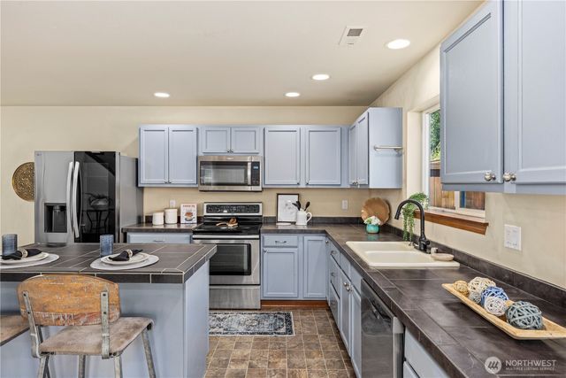 21263 Nordby Drive NW, Poulsbo, WA 98370