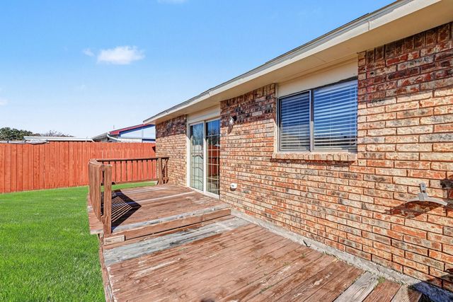 5549 Ragan Drive, The Colony, TX 75056