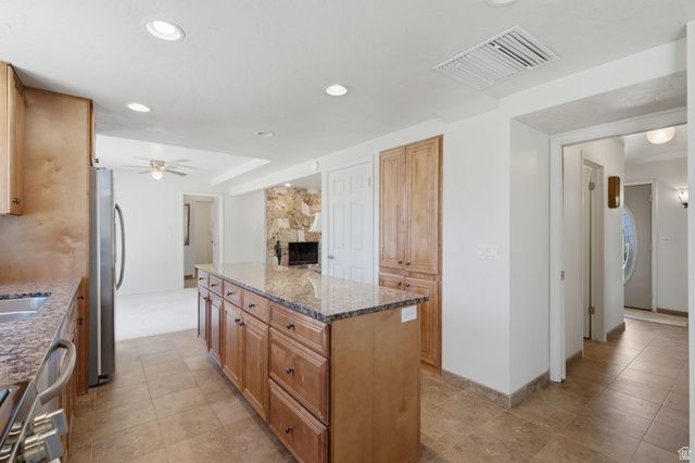 3006 W ROBINWOOD DR, Taylorsville, UT 84129