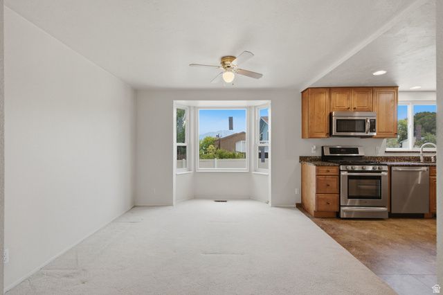 3006 W ROBINWOOD DR, Taylorsville, UT 84129