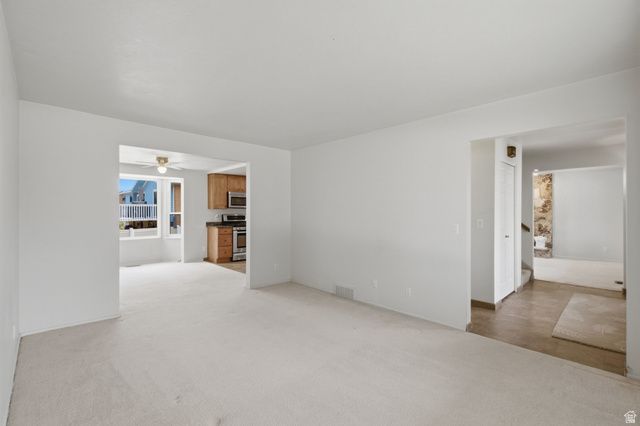 3006 W ROBINWOOD DR, Taylorsville, UT 84129