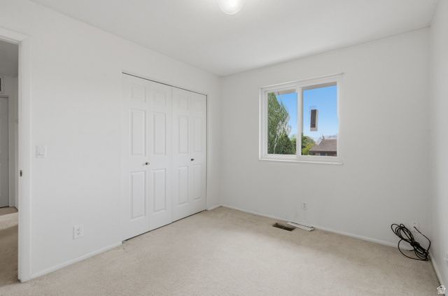 3006 W ROBINWOOD DR, Taylorsville, UT 84129