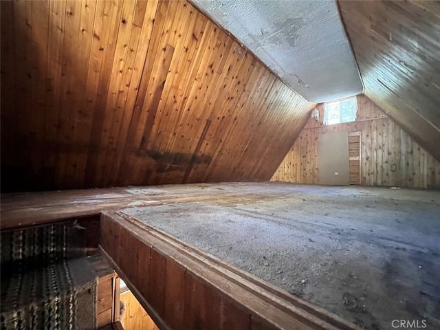 31979 Encina, Running Springs, CA 92382
