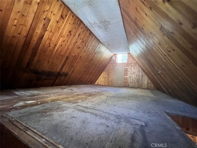 31979 Encina, Running Springs, CA 92382