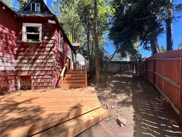 31979 Encina, Running Springs, CA 92382