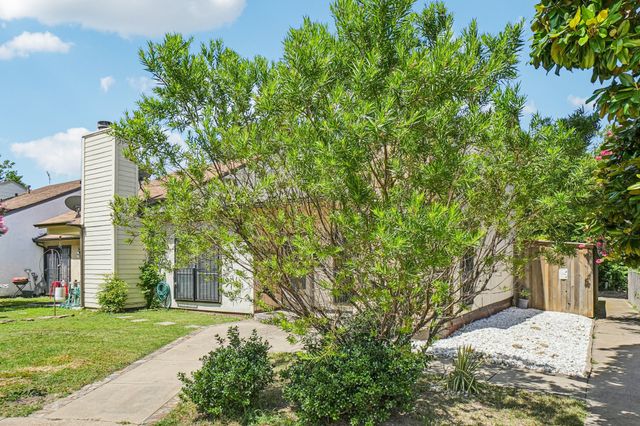 1502 Gailbrook Lane, Dallas, TX 75228