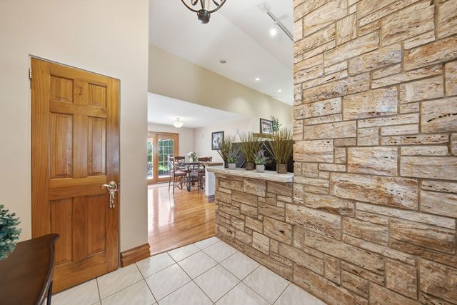 20W545 Moreland Avenue, Addison, IL 60101
