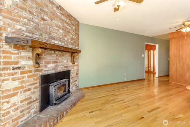 30208 27th Avenue S, Federal Way, WA 98003