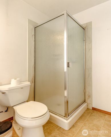 30208 27th Avenue S, Federal Way, WA 98003