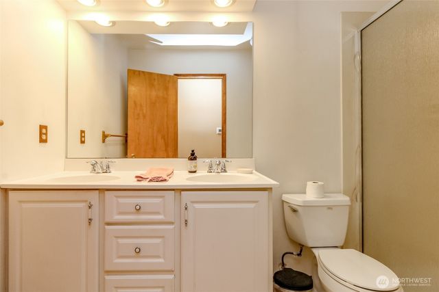 30208 27th Avenue S, Federal Way, WA 98003