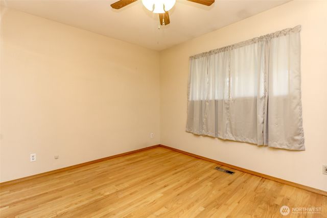 30208 27th Avenue S, Federal Way, WA 98003