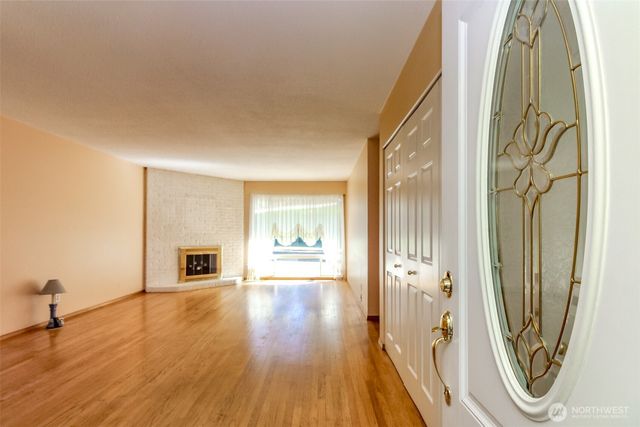 30208 27th Avenue S, Federal Way, WA 98003