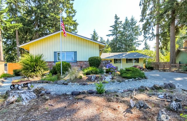 30208 27th Avenue S, Federal Way, WA 98003