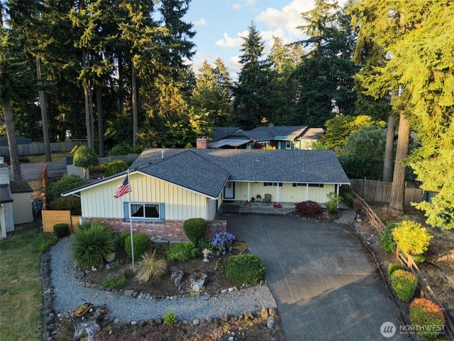 30208 27th Avenue S, Federal Way, WA 98003