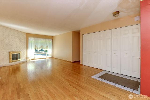 30208 27th Avenue S, Federal Way, WA 98003