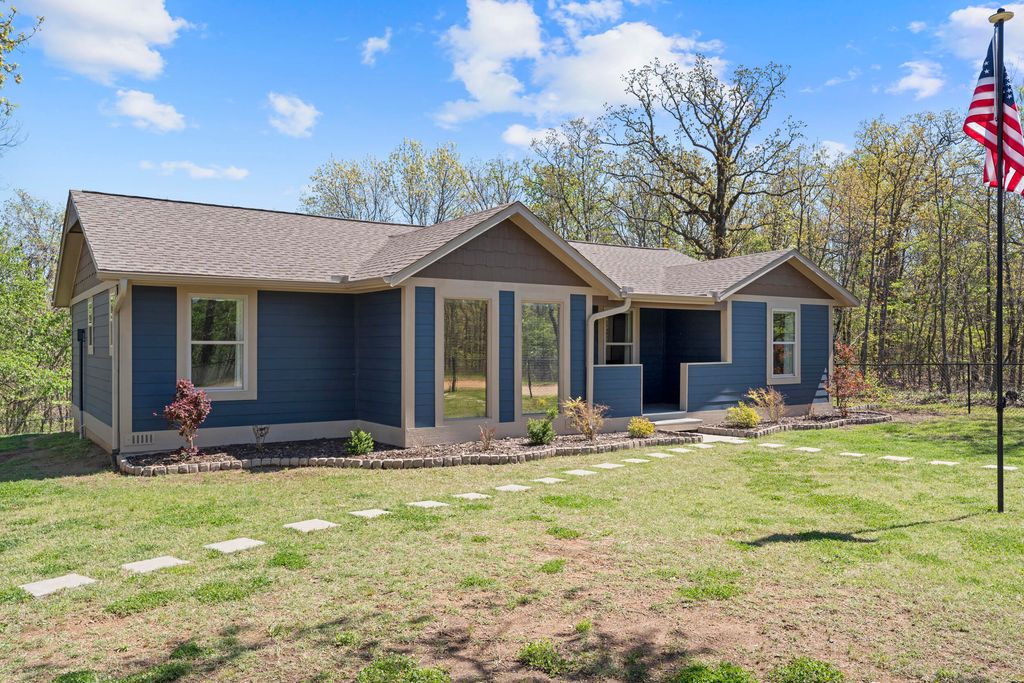 380 Basswood Drive, Eucha, OK 74342